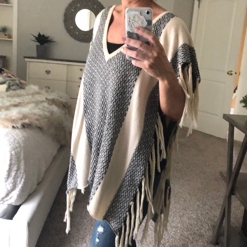 Sweater poncho